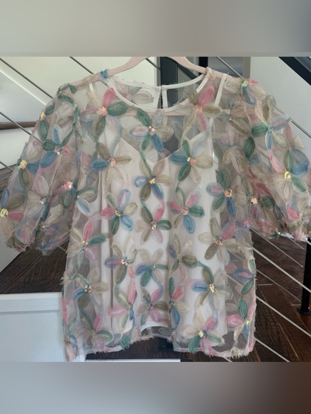 NWOT Entro 3D Floral Jacquard
Top Blouse with Built In Cami | Size: Large